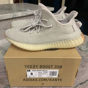 Yeezy boost 350 V2 sesame, sz 8 perfect condition